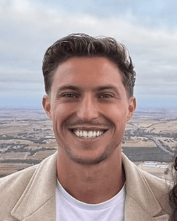 Jes, Co-Founder of Vana Care